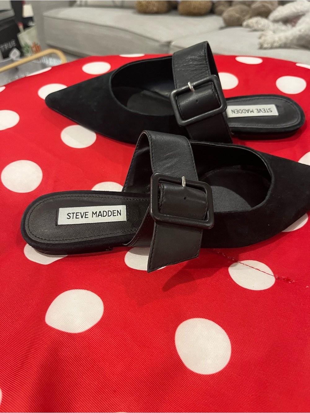 Steve Madden Black Pointed Buckle Mules